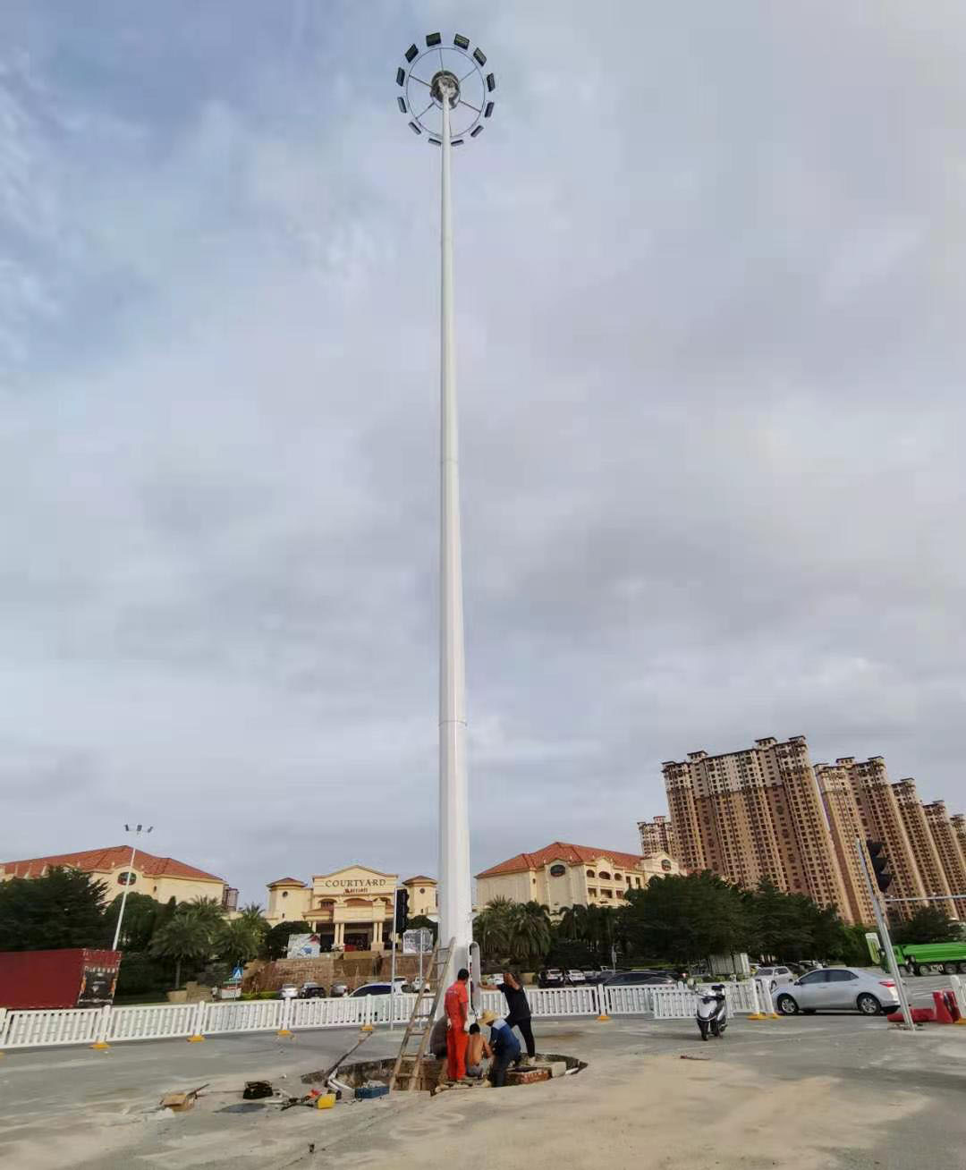 广东商友助力惠州博罗县江南大道亮化工程项目建�? width=