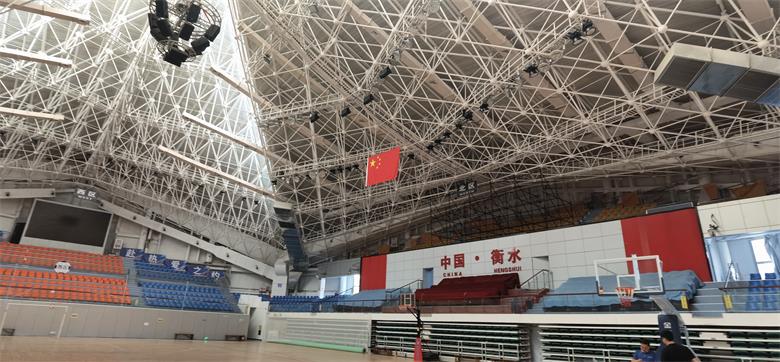 河北衡水体育馆LED球场照明改造工程案�? width=
