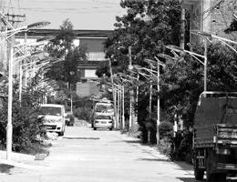 路灯厂家：农村路灯间距是7米一盏路�?